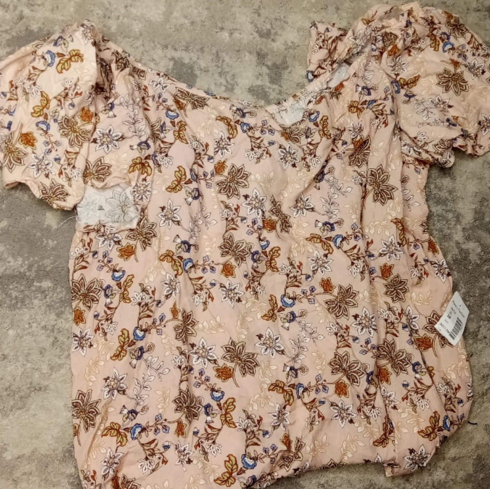 Floral top